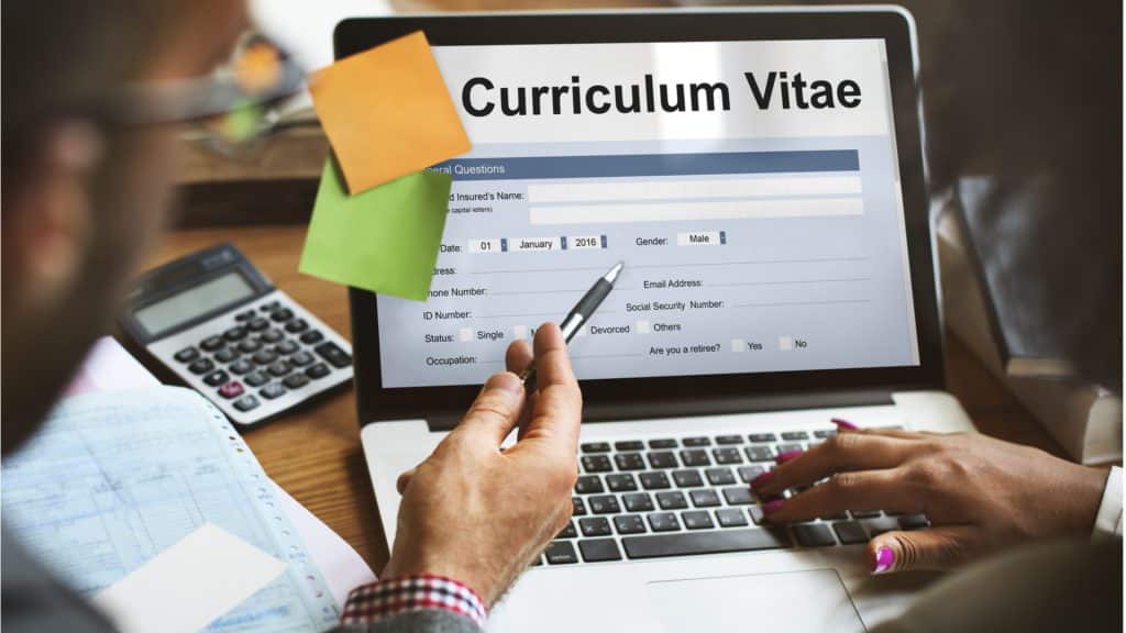candidatos usam ia para criar currículos e desafiam recrutadores